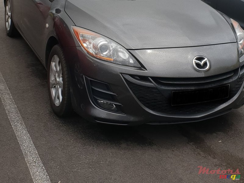 2010' Mazda 3 photo #3