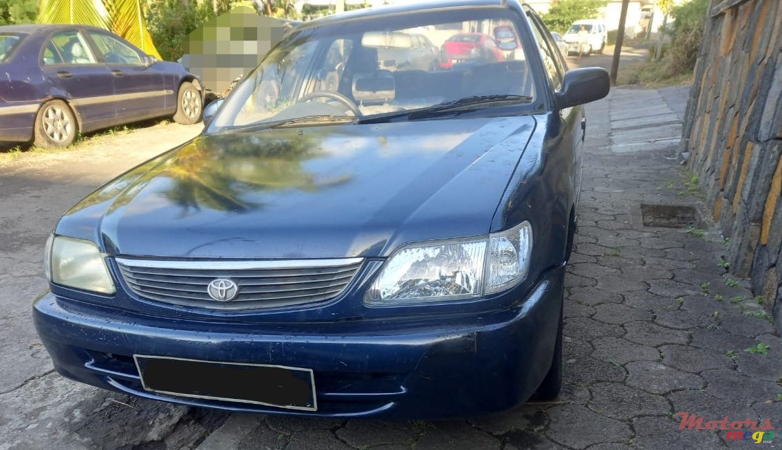 2000' Toyota Soluna photo #2