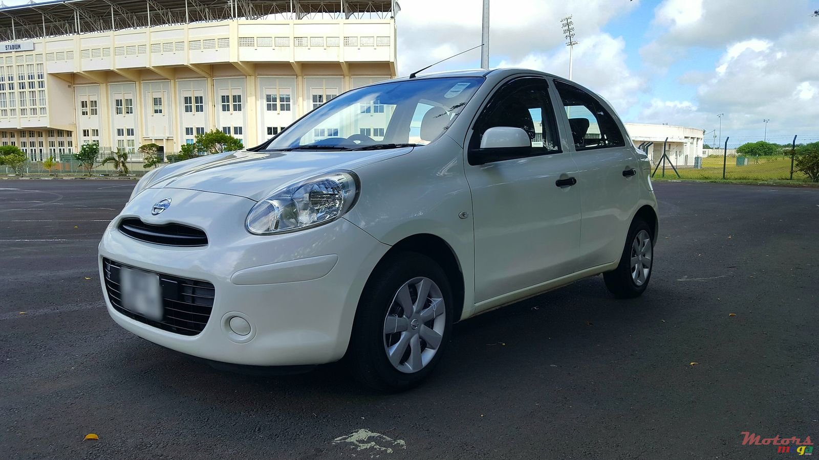 2011' Nissan March photo #3