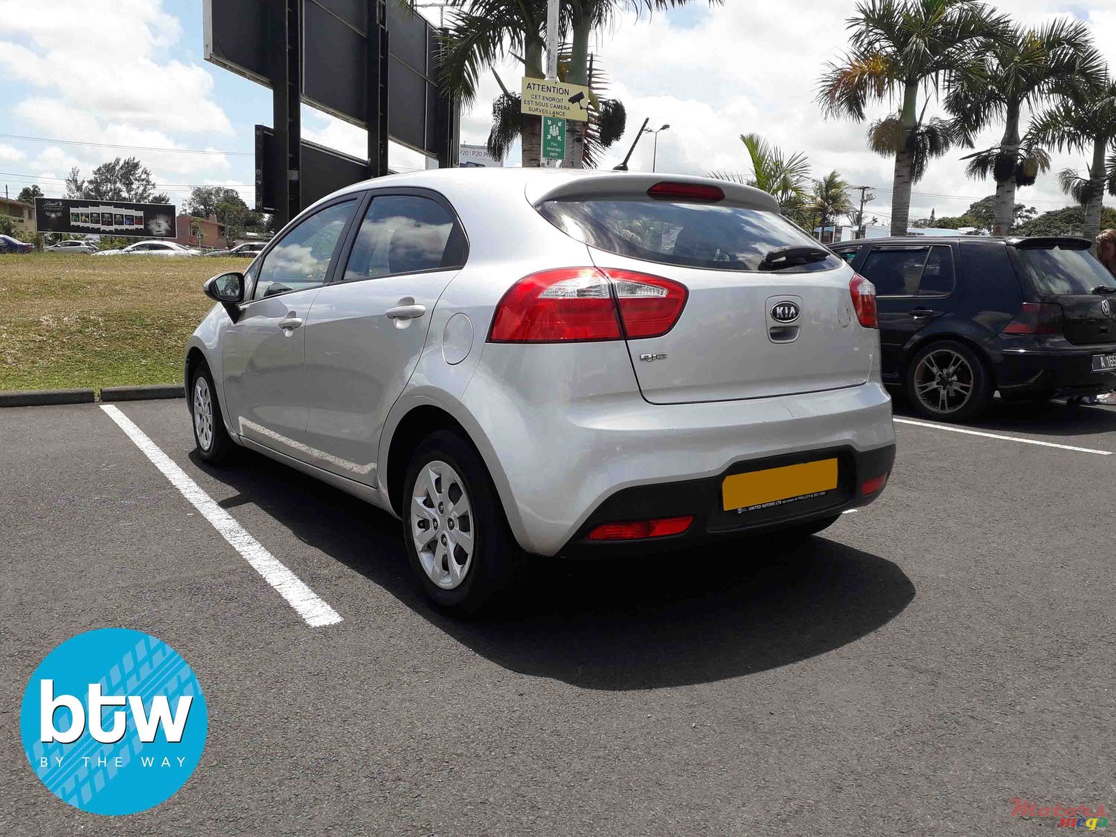 2012' Kia Rio photo #3