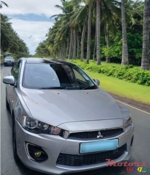 2017' Mitsubishi Lancer GPL photo #3