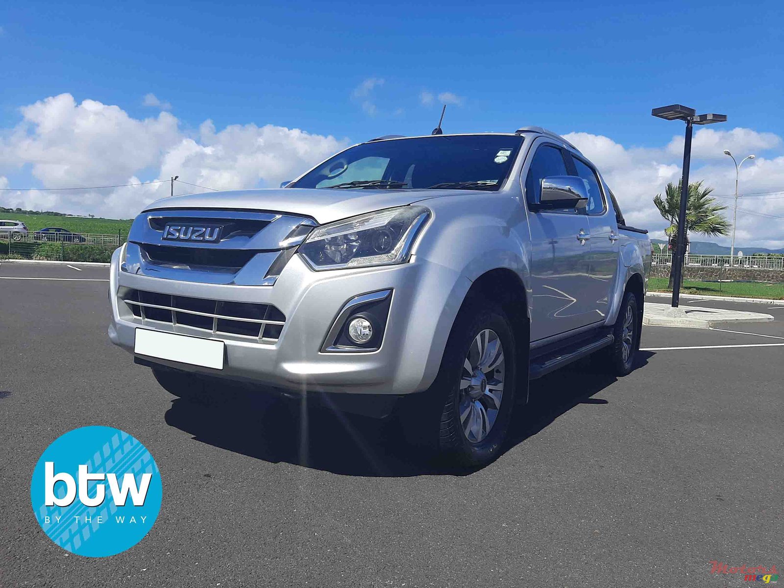 2018' Isuzu KB Series photo #2