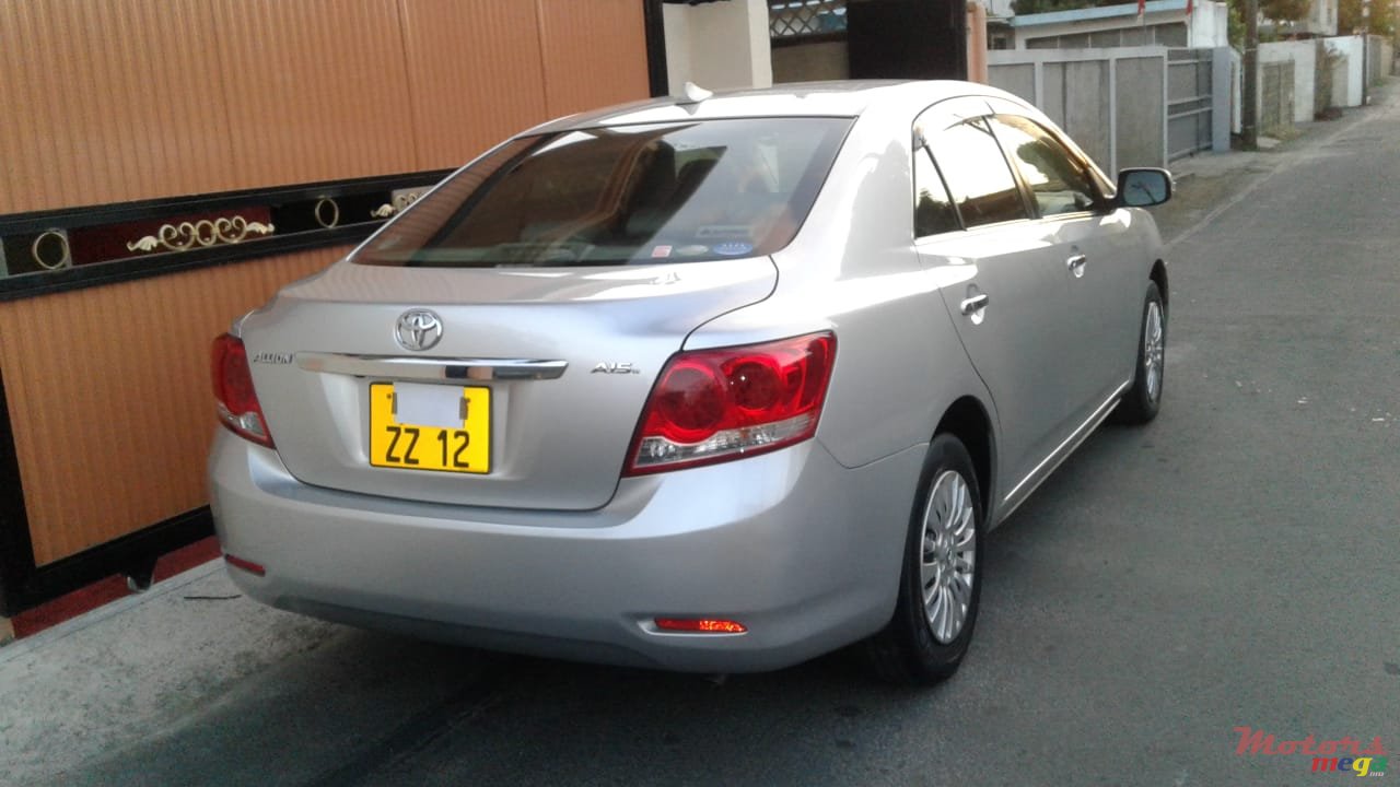 2012' Toyota photo #7