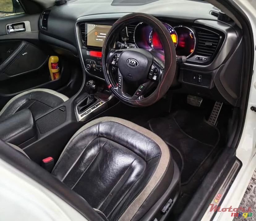 2013' Kia Optima photo #4