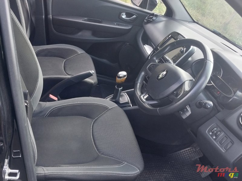 2018' Renault Clio photo #6