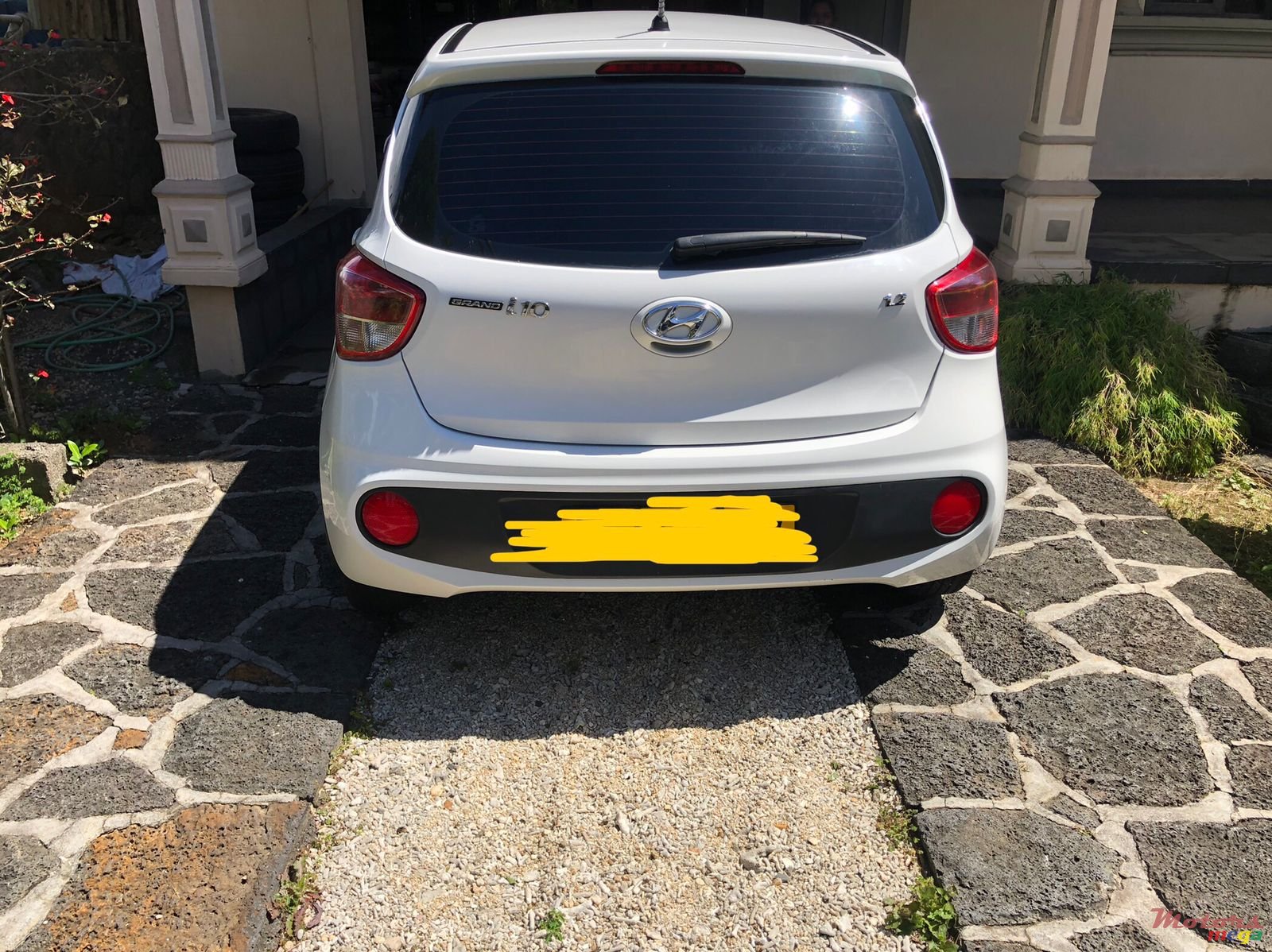 2017' Hyundai i10 Grand i10 photo #2