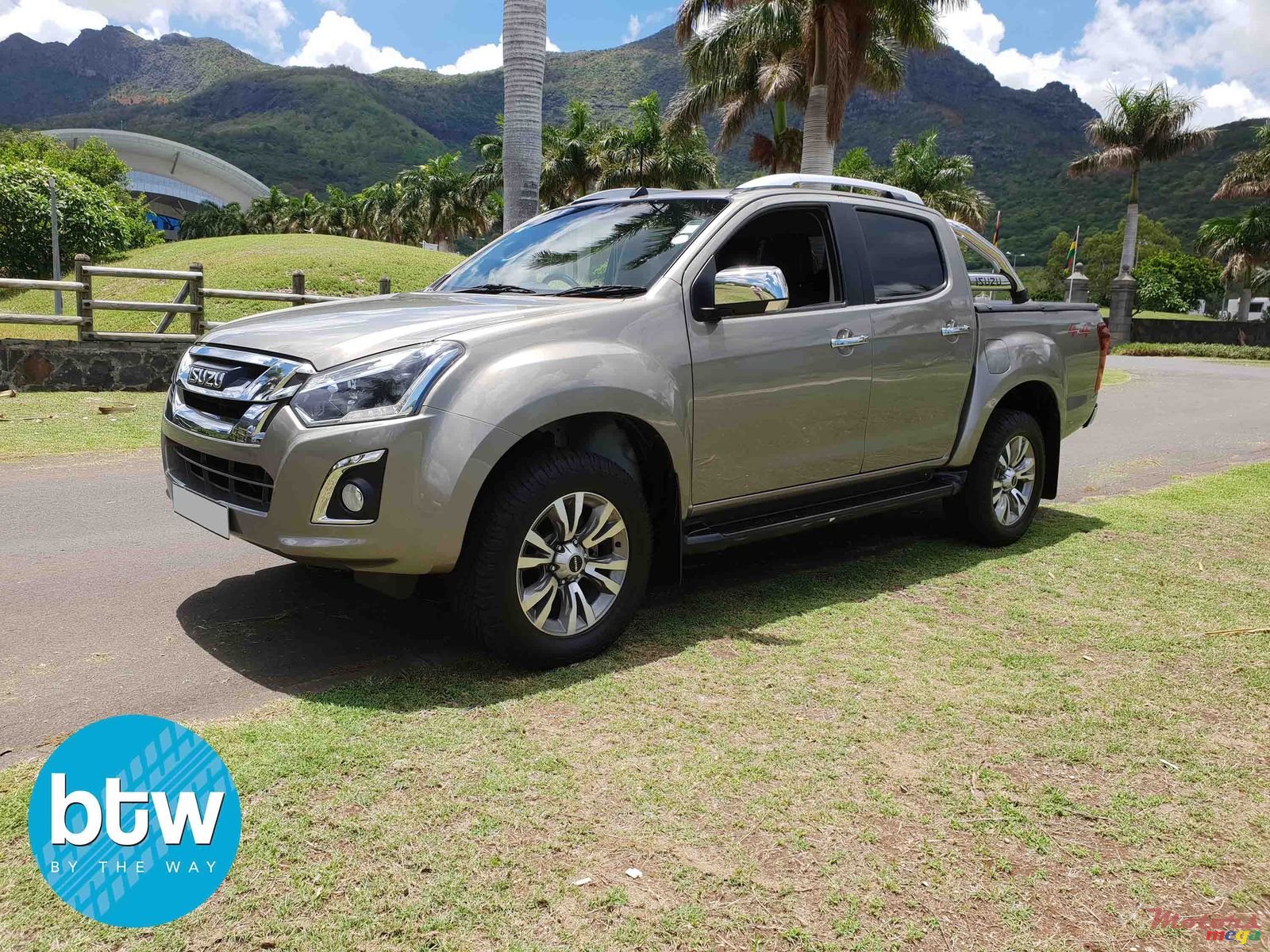 2018' Isuzu D-Max photo #7