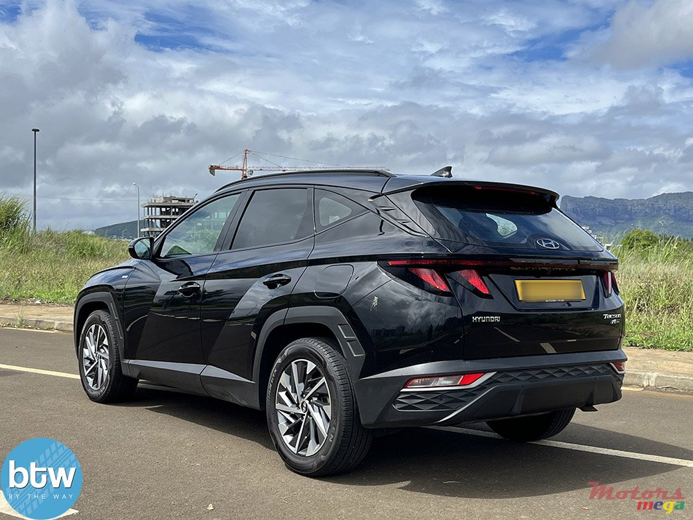 2022' Hyundai Tucson N Line photo #3