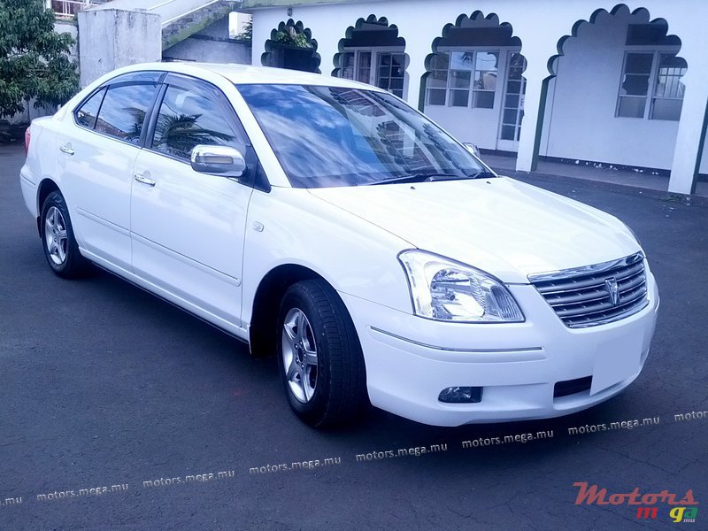 2005' Toyota PREMIO photo #1