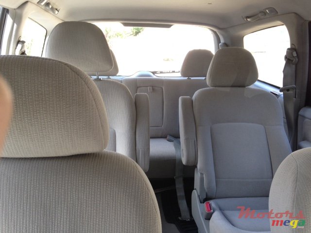 2008' Hyundai Trajet photo #3