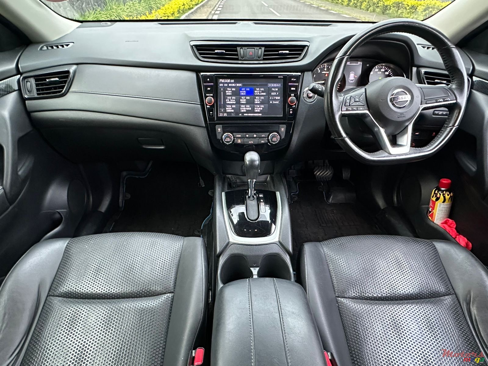 2017' Nissan Xtrail Hybrid photo #5