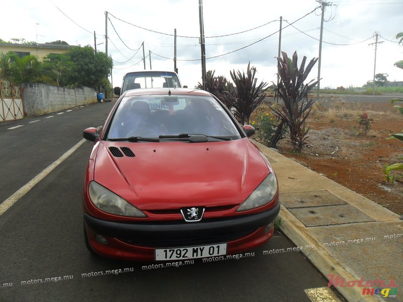 2001' Peugeot 206 photo #2