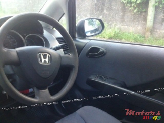 2005' Honda photo #5