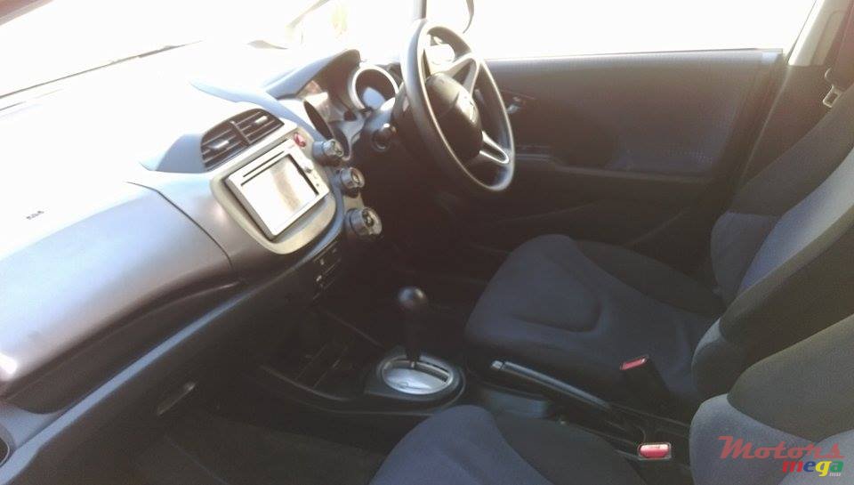 2010' Honda Fit photo #5