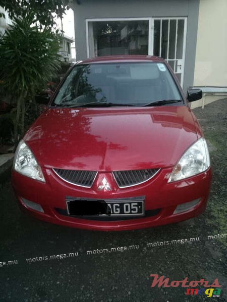 2005' Mitsubishi GLX photo #1