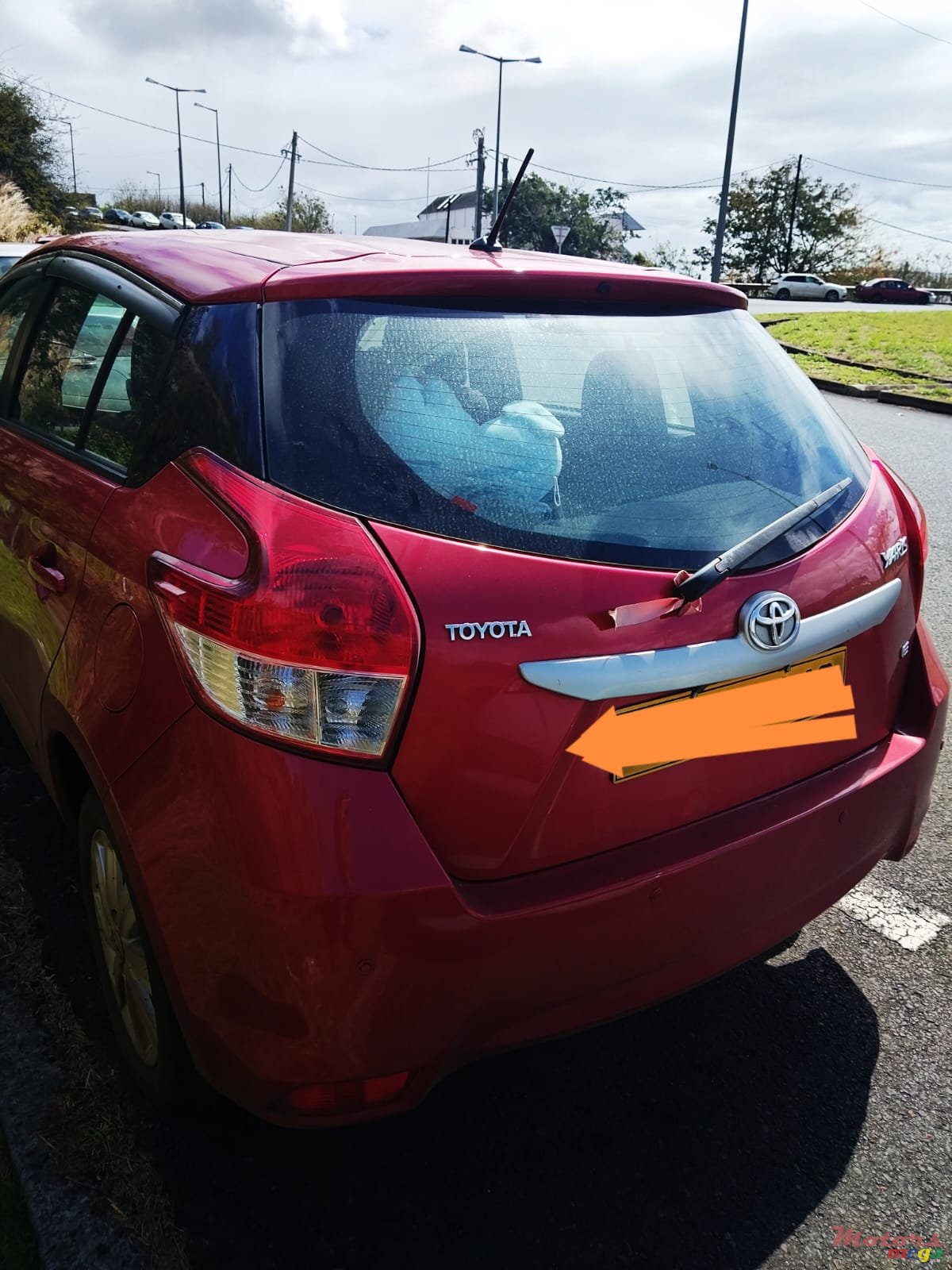 2016' Toyota Yaris photo #3
