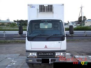 1993' Mitsubishi Canter truck photo #1