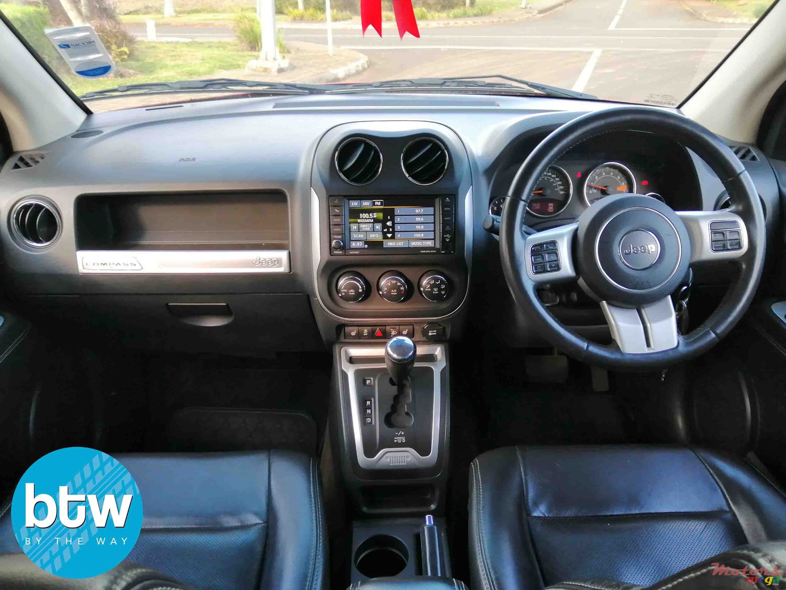 2015' Jeep Compass photo #6