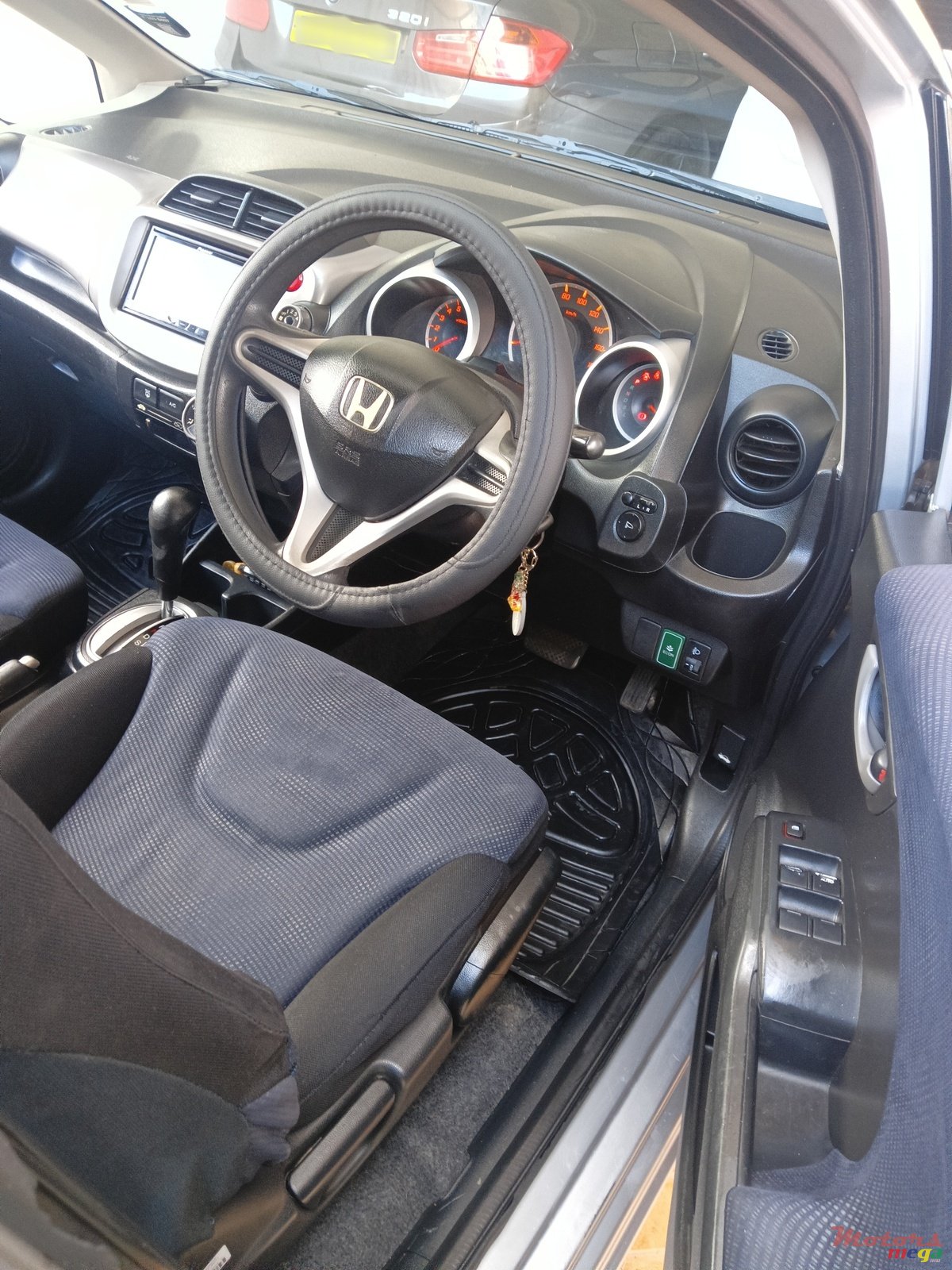 2011' Honda Fit photo #6