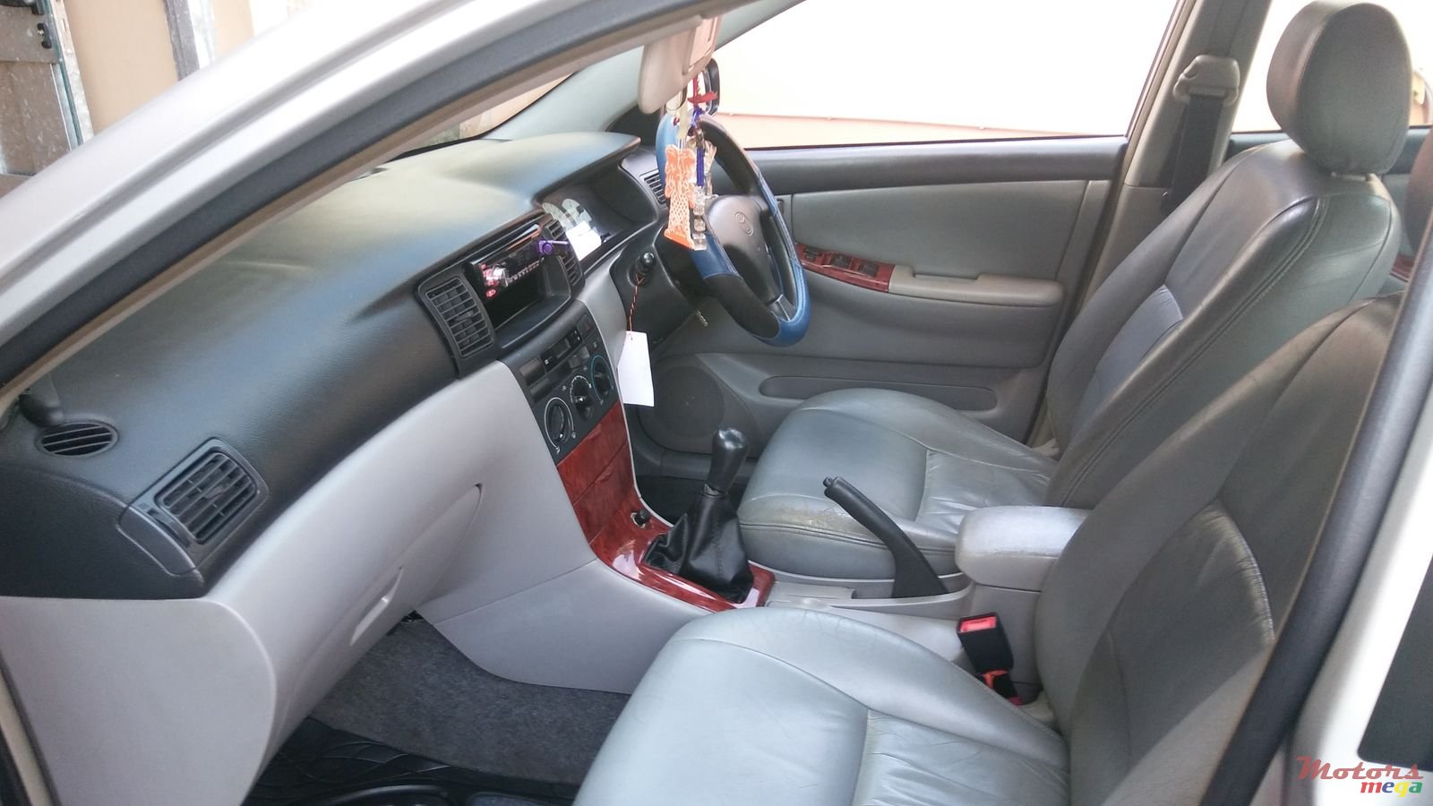 2001' Toyota Corolla photo #5