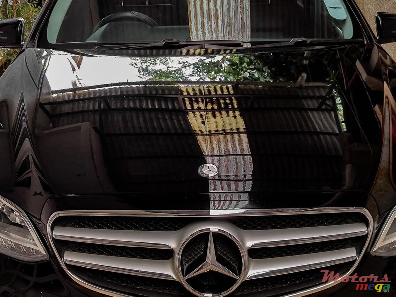 2016' Mercedes-Benz 200E photo #2