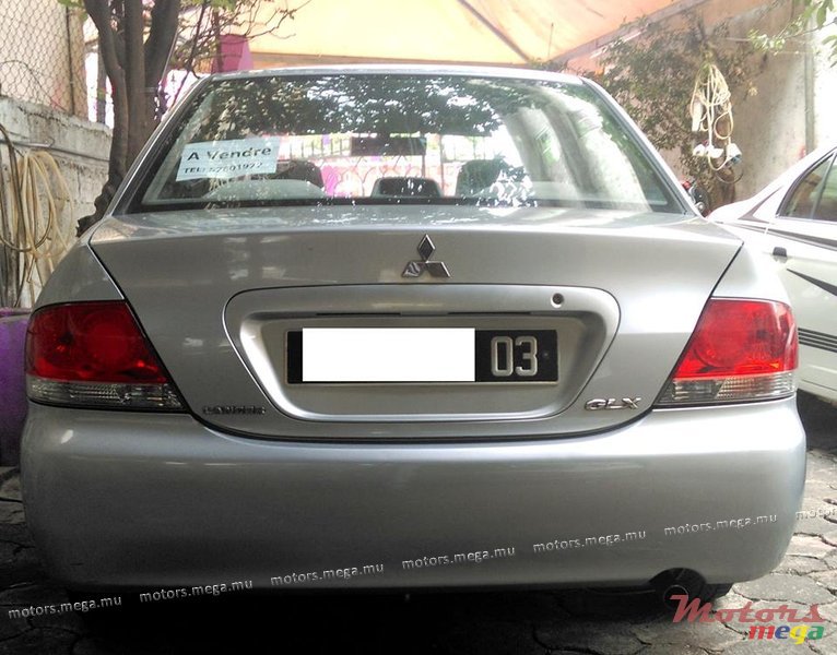 2003' Mitsubishi photo #3