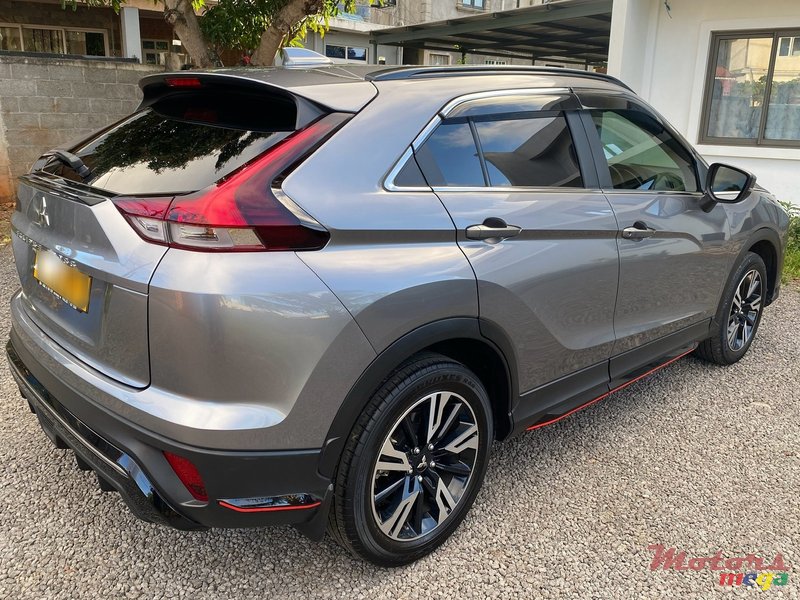 2021' Mitsubishi Eclipse Cross SUV photo #4