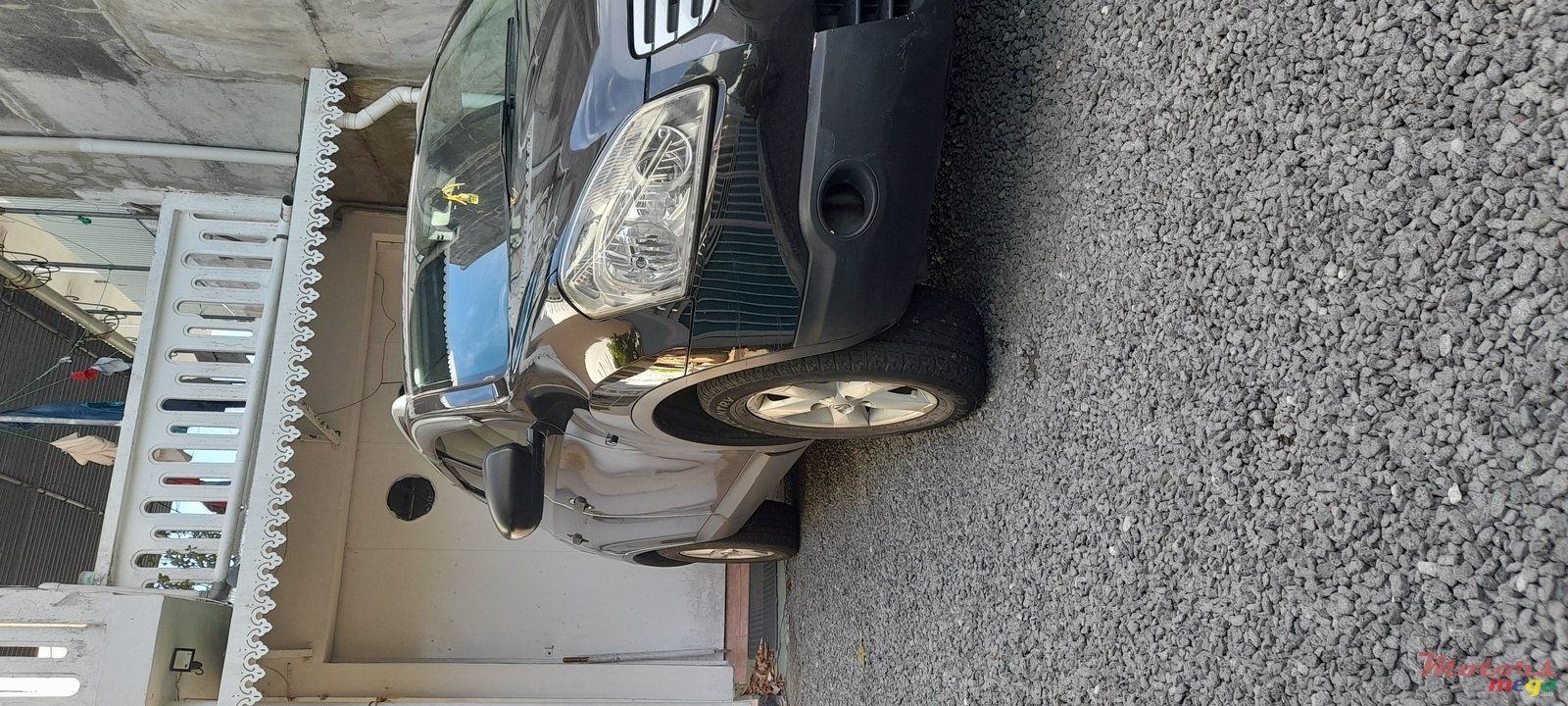 2009' Nissan Qashqai+2 photo #1