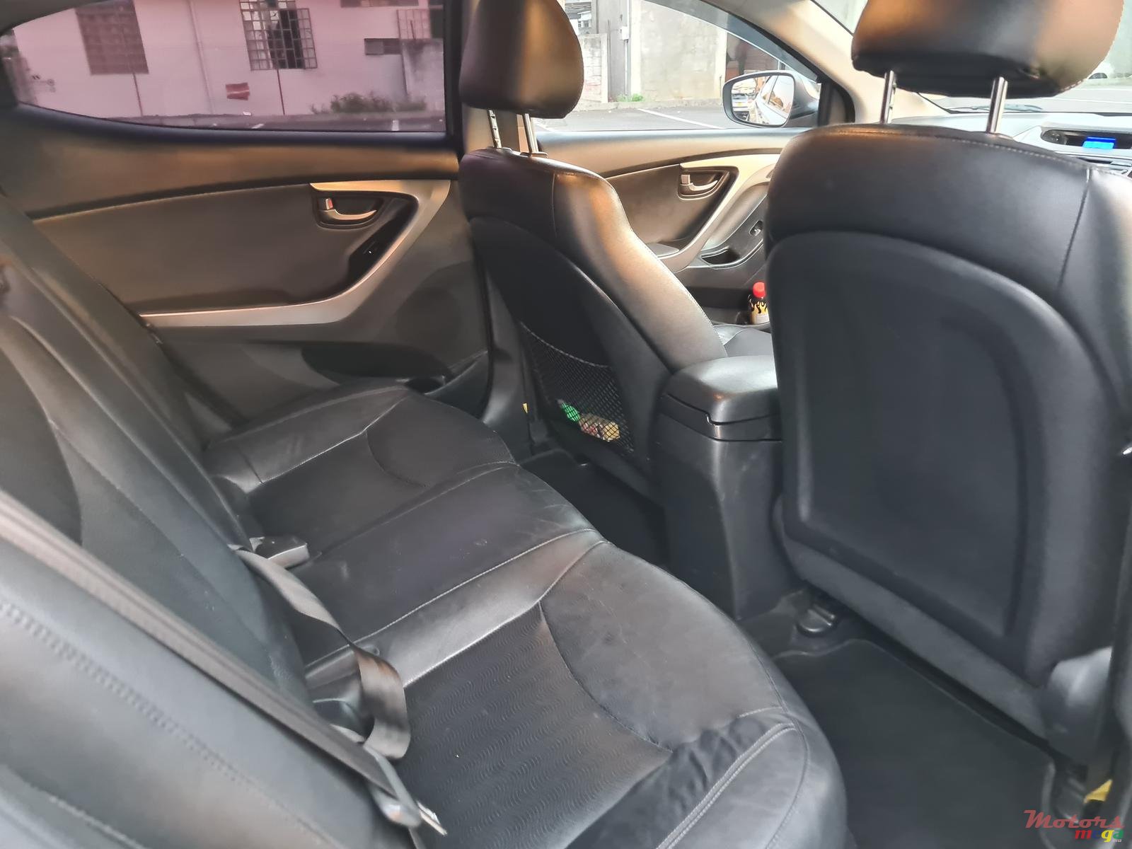 2013' Hyundai Elantra Automatic photo #5