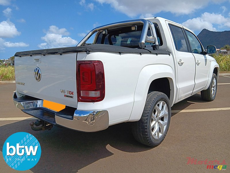 2018' Volkswagen Amarok photo #4