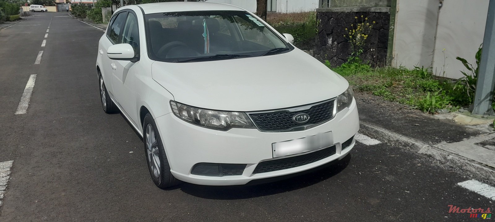 2011' Kia Cerato photo #2