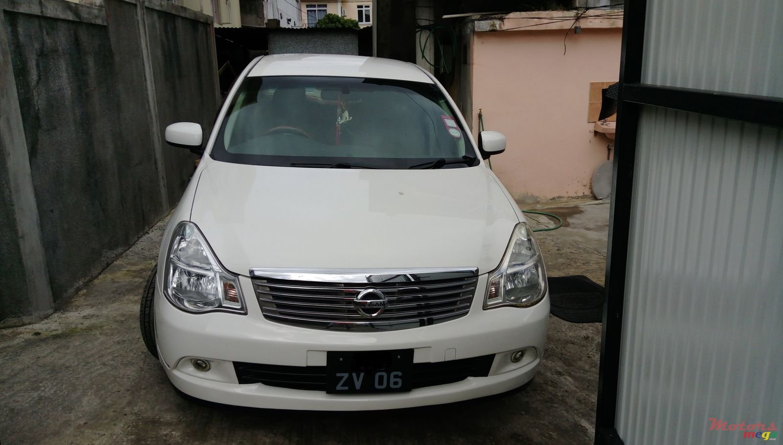 2006' Nissan Bluebird Sylphy photo #2
