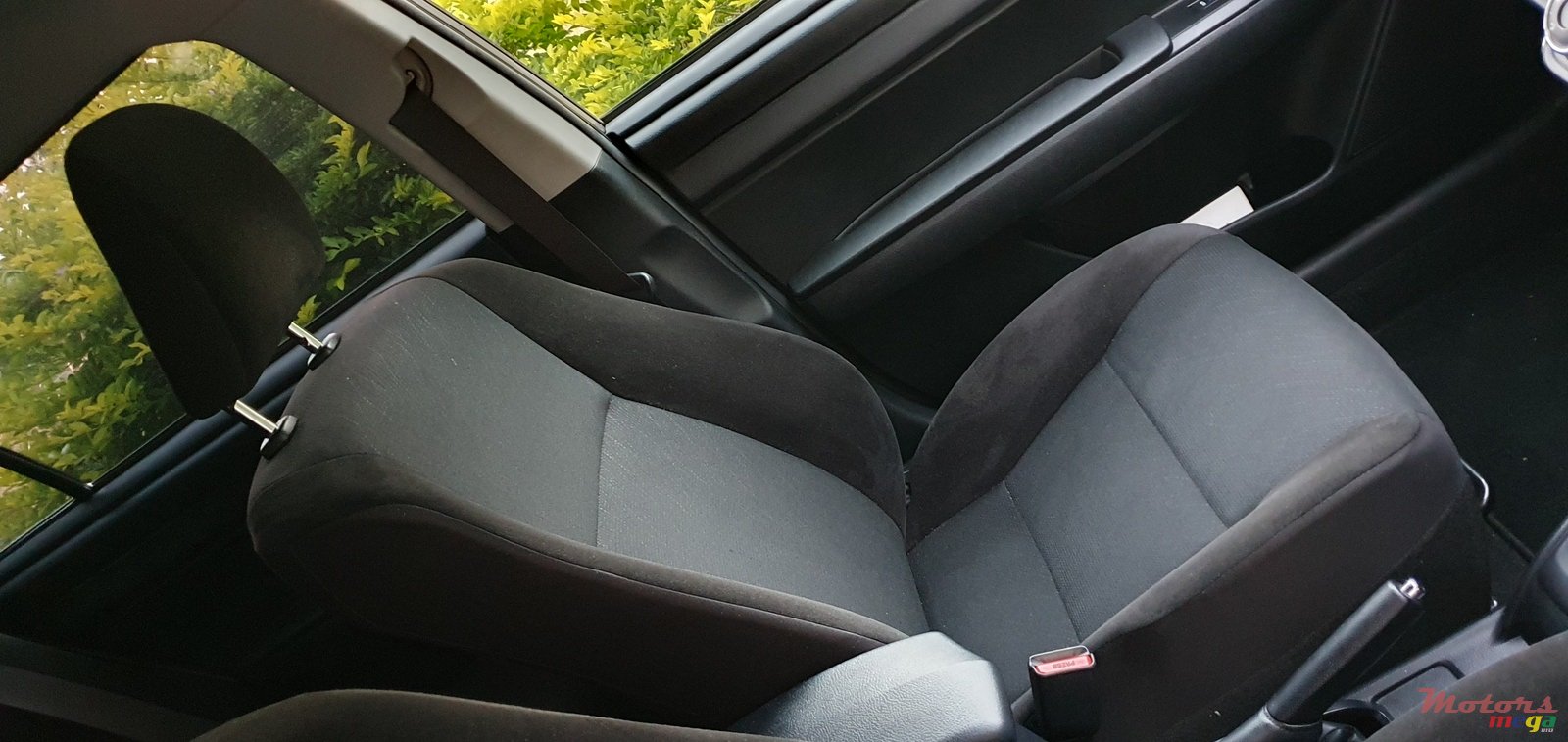 2018' Toyota Axio photo #4