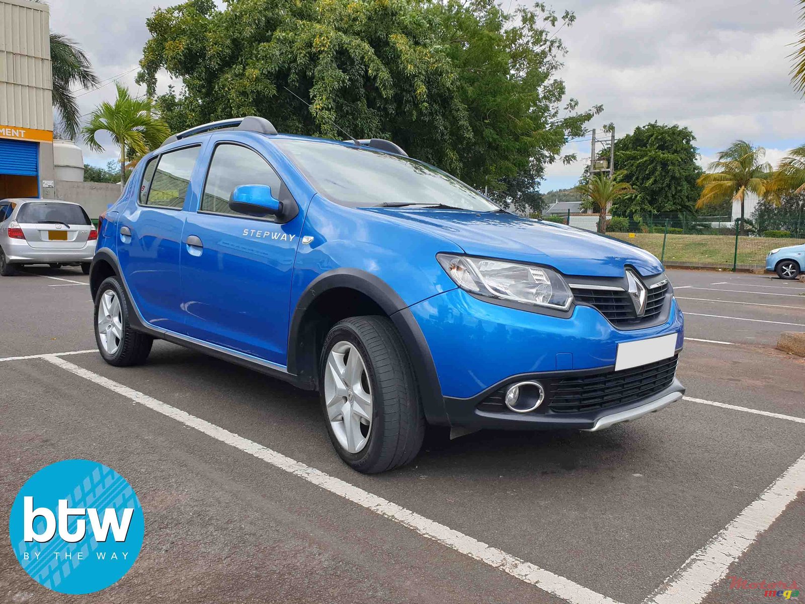 2014' Renault Sandero StepWay 0.9 Turbo photo #1