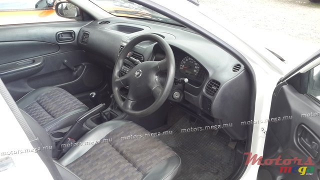 2003' Nissan Autovan  photo #3