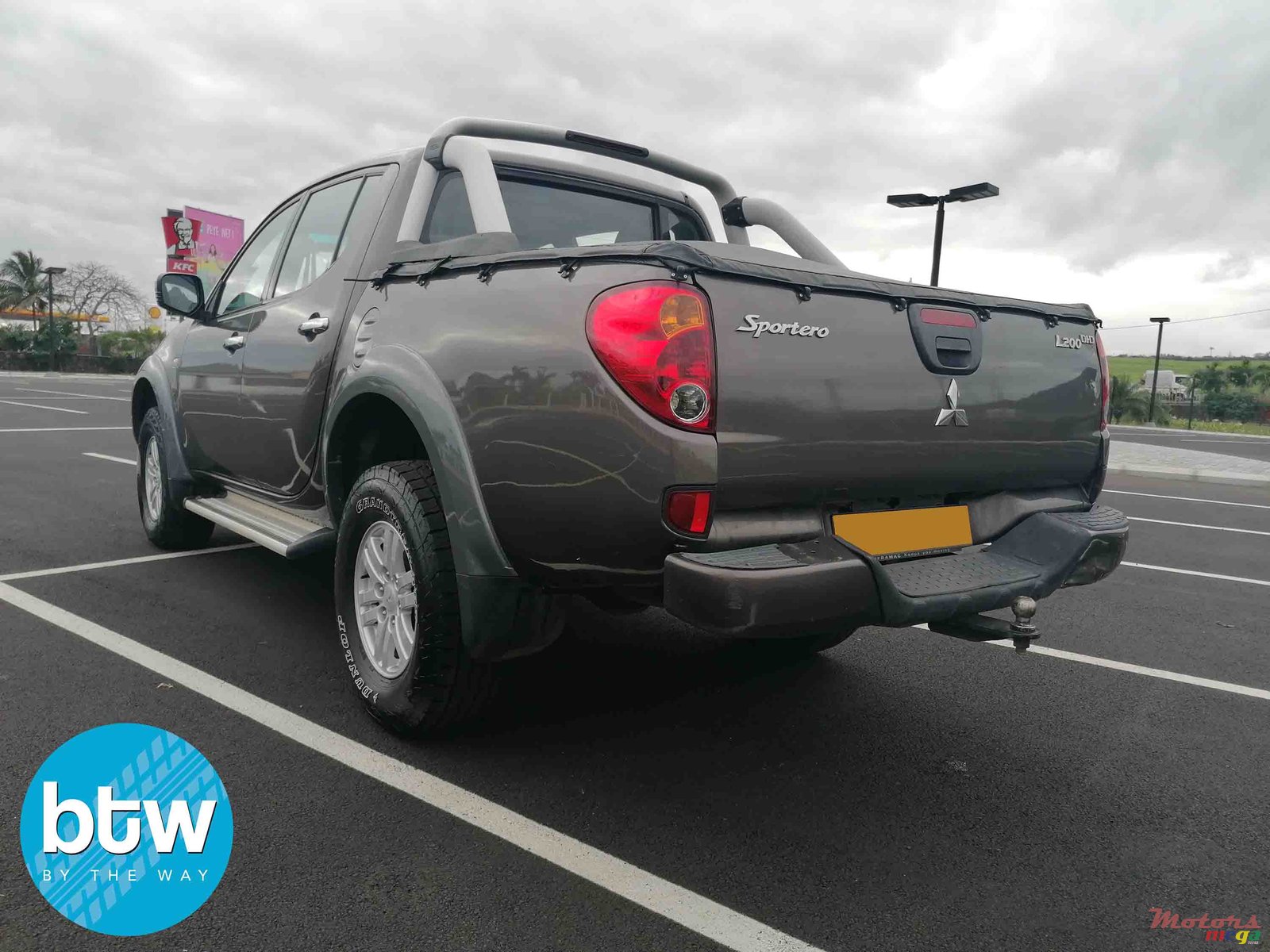 2011' Mitsubishi L 200 Sportero photo #2