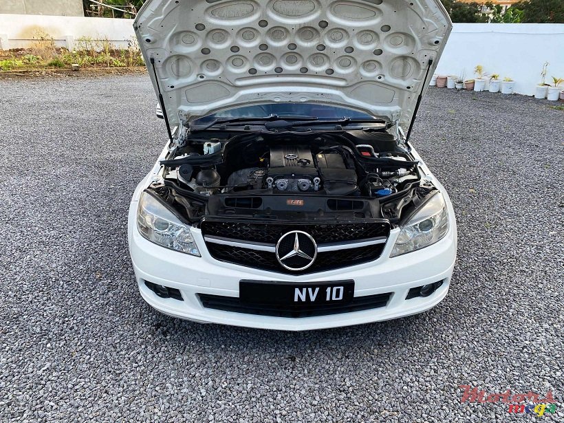2010' Mercedes-Benz C180 1.6L Manual photo #6