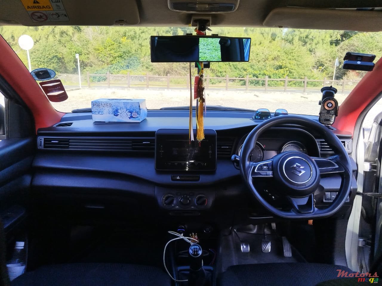 2019' Suzuki Ertiga photo #7