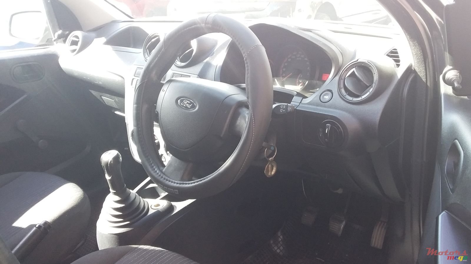 2013' Ford Figo photo #4