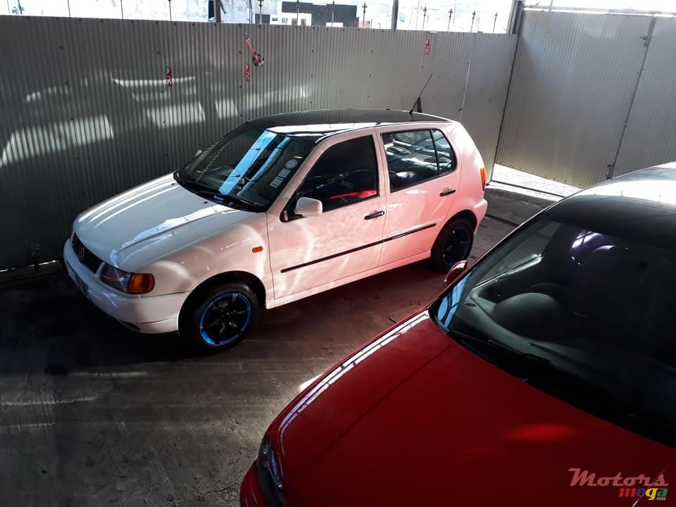 1998' Volkswagen Polo photo #1