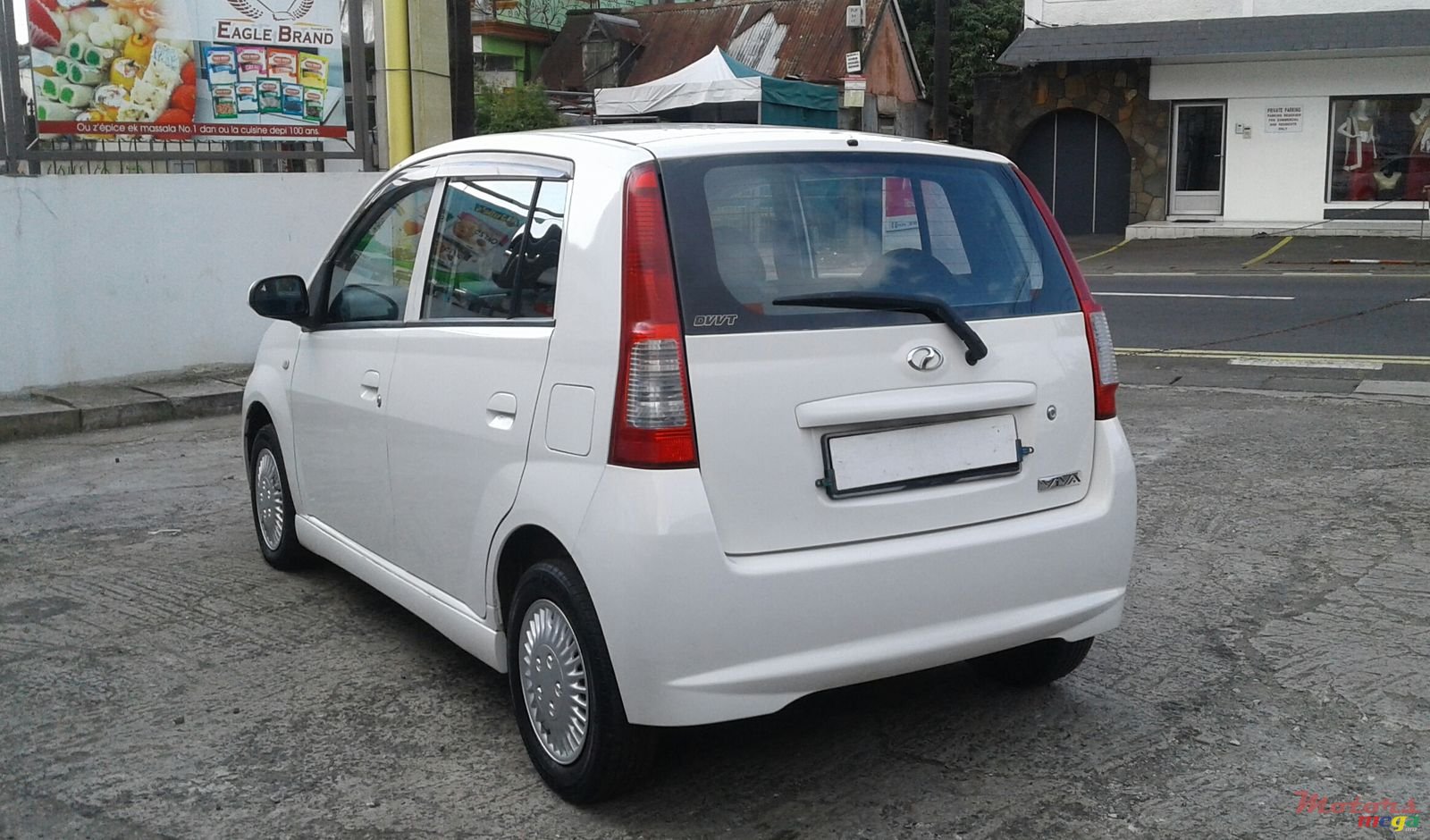 2010' Perodua Viva photo #2