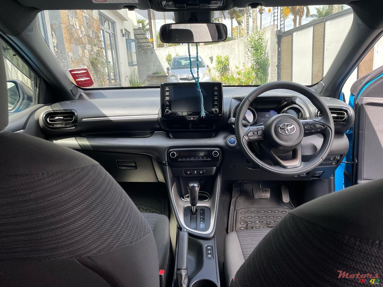 2020' Toyota Yaris photo #6