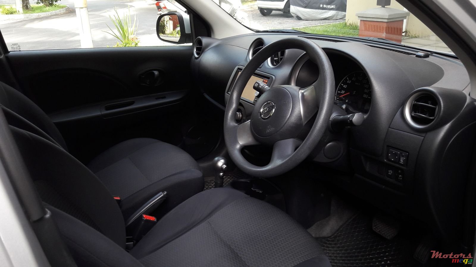 2013' Nissan March photo #2