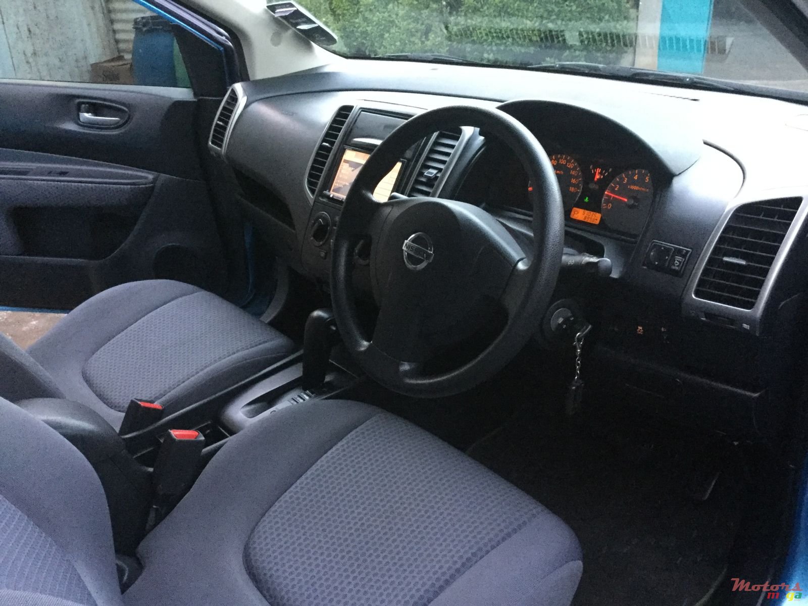 2015' Nissan Wingroad photo #7