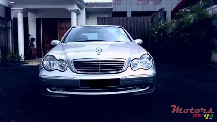 2000' Mercedes-Benz C-Class C 200 Kompressor photo #2