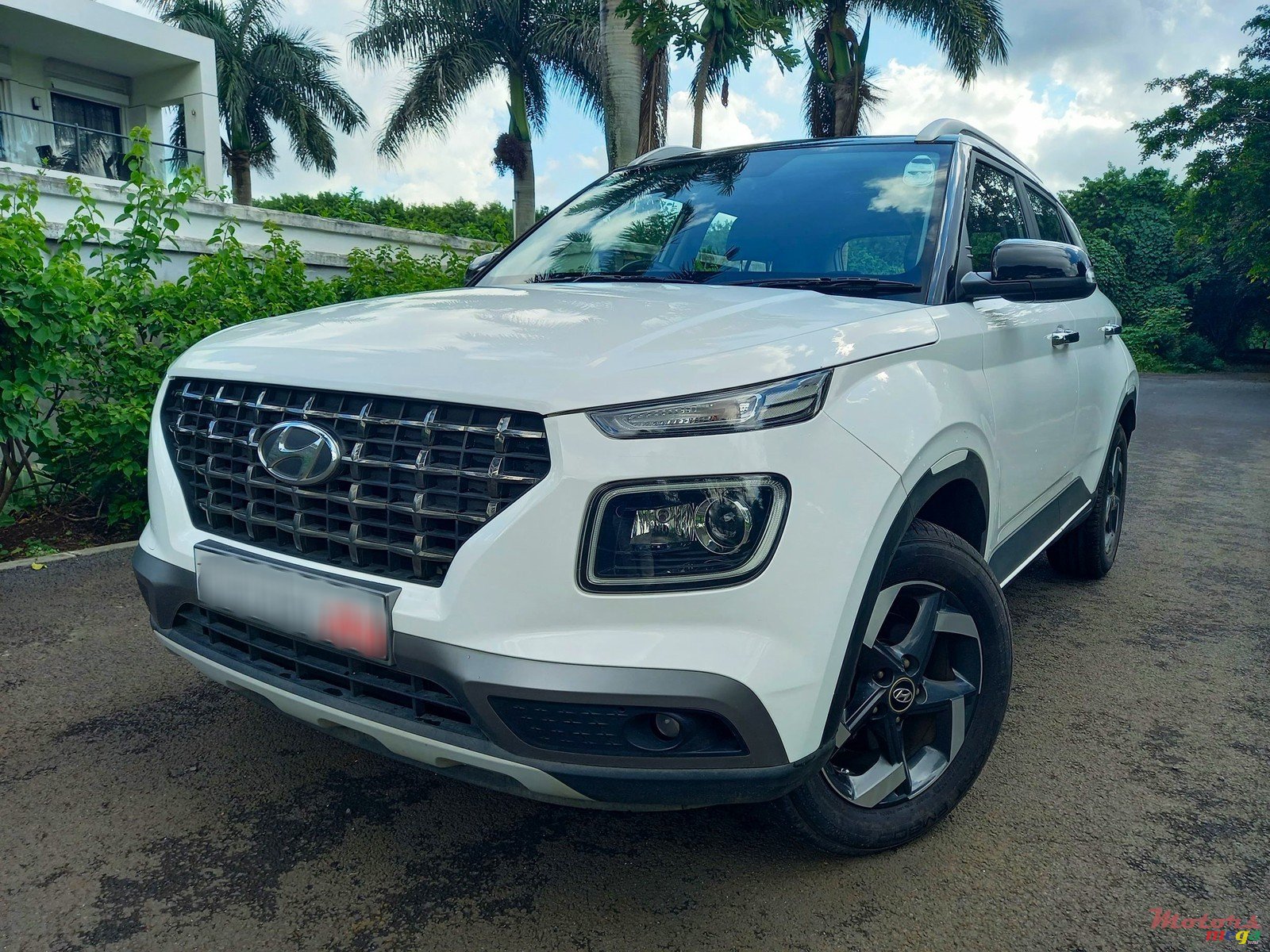 2020' Hyundai Venue 1.0T photo #1