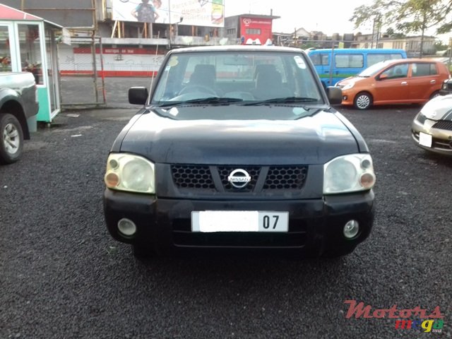 2007' Nissan Navara 2*4 photo #2