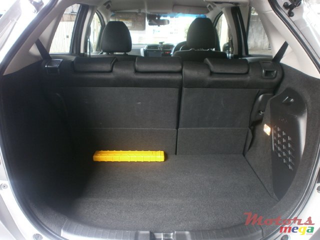 2017' Honda Fit Hybrid photo #6