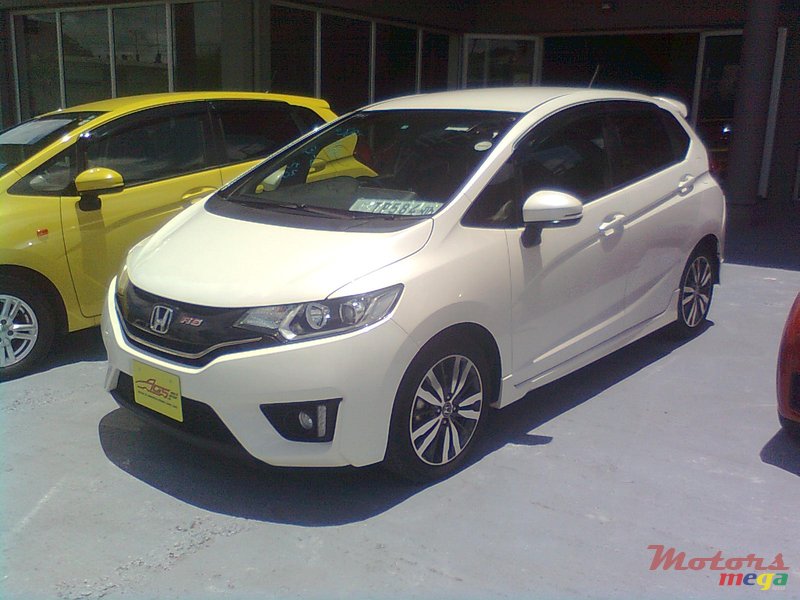 2013' Honda Fit FIT RS photo #3