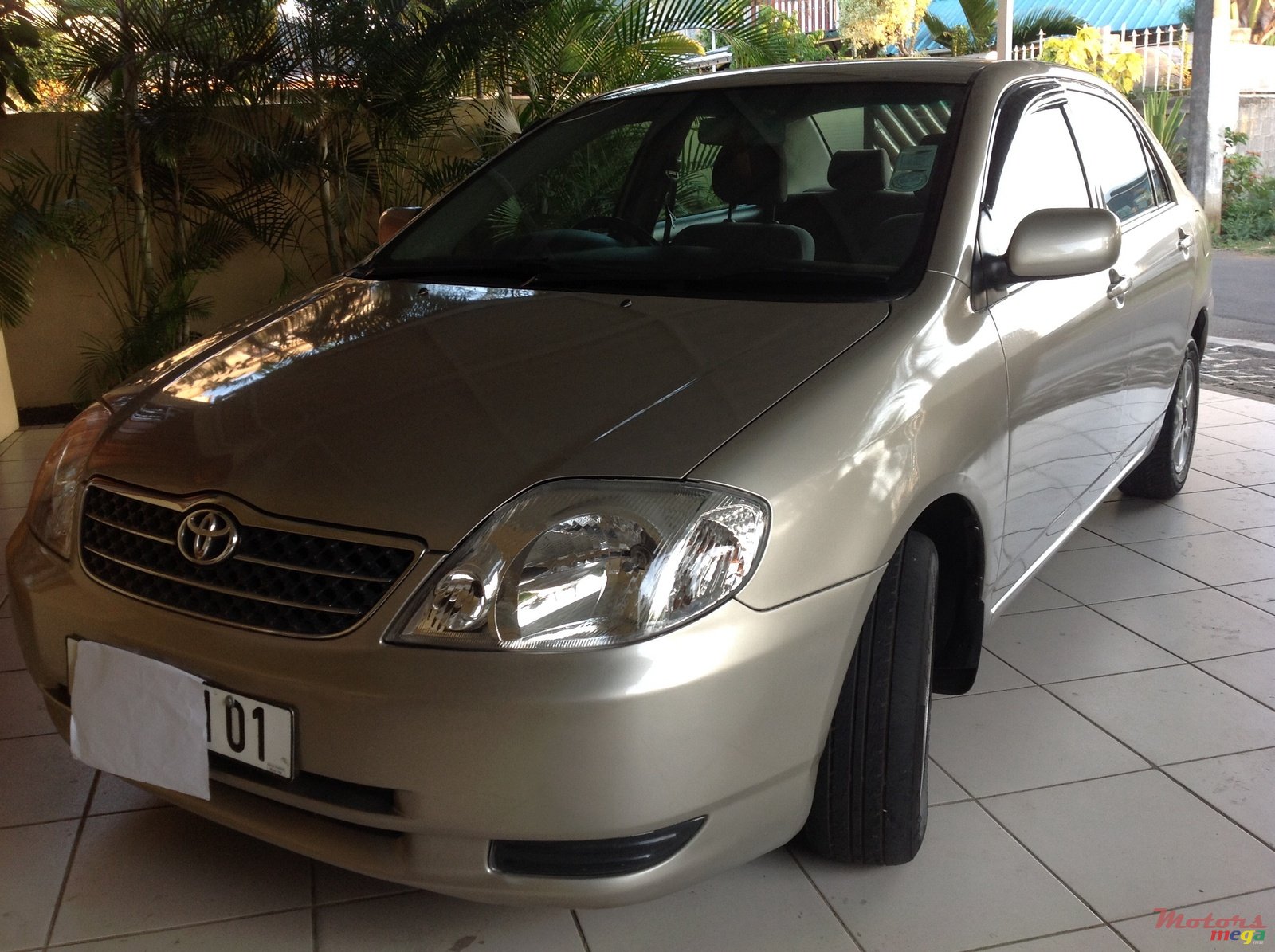 2001' Toyota photo #2